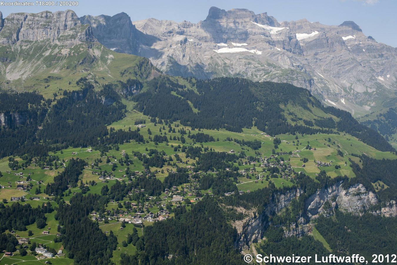 Braunwald; Mitte oben im Bild: Bächistock (2)